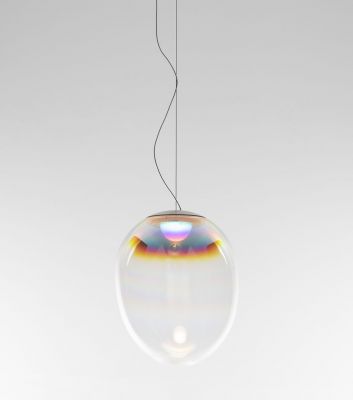 Stellar Nebula Pendelleuchte: Transparente, organisch geformte Hängelampe mit schimmernden Farbeffekten und sanftem Licht.